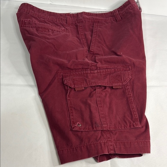 Red Cargo Shorts Knee-Length Cotton Blend - Picture 3 of 8